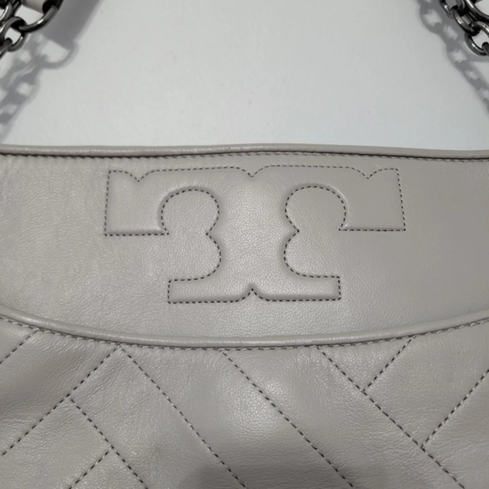 Tory Burch Alexa Quilted Slouchy Leather Tote Cement‎ Grey Gray Luxury Chevron